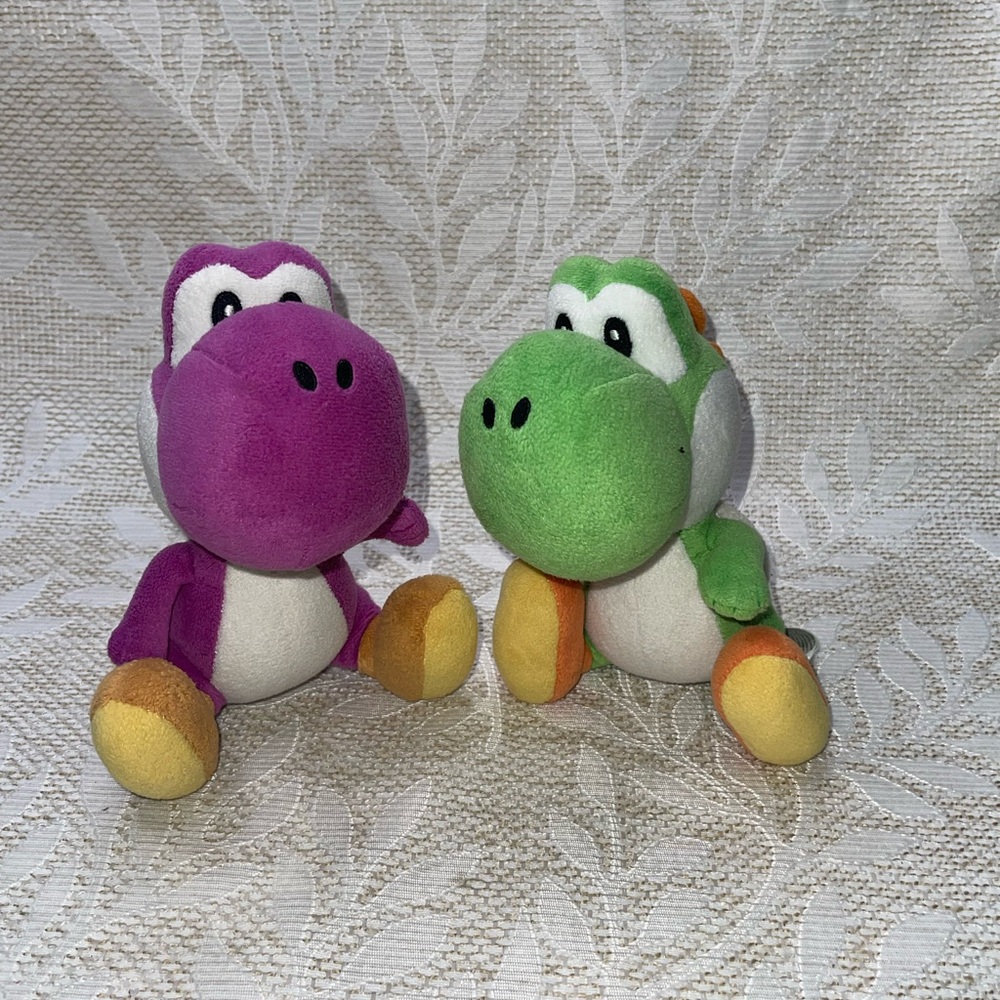 Super Mario Bros Yoshi 6 Inch Plush - Set Of Green And Purple